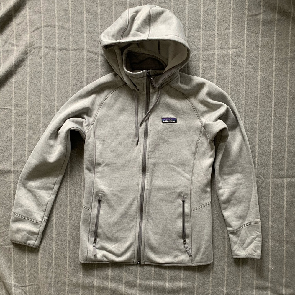Patagonia grey zip-up M